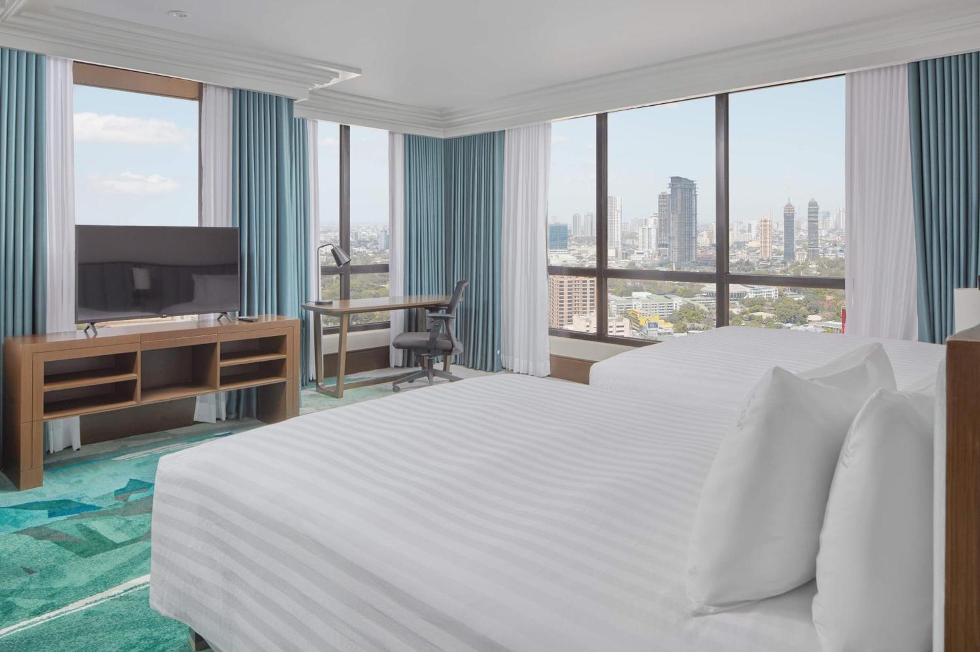 Holiday Inn & Suites Manila Galleria By Ihg Pasig City Екстер'єр фото