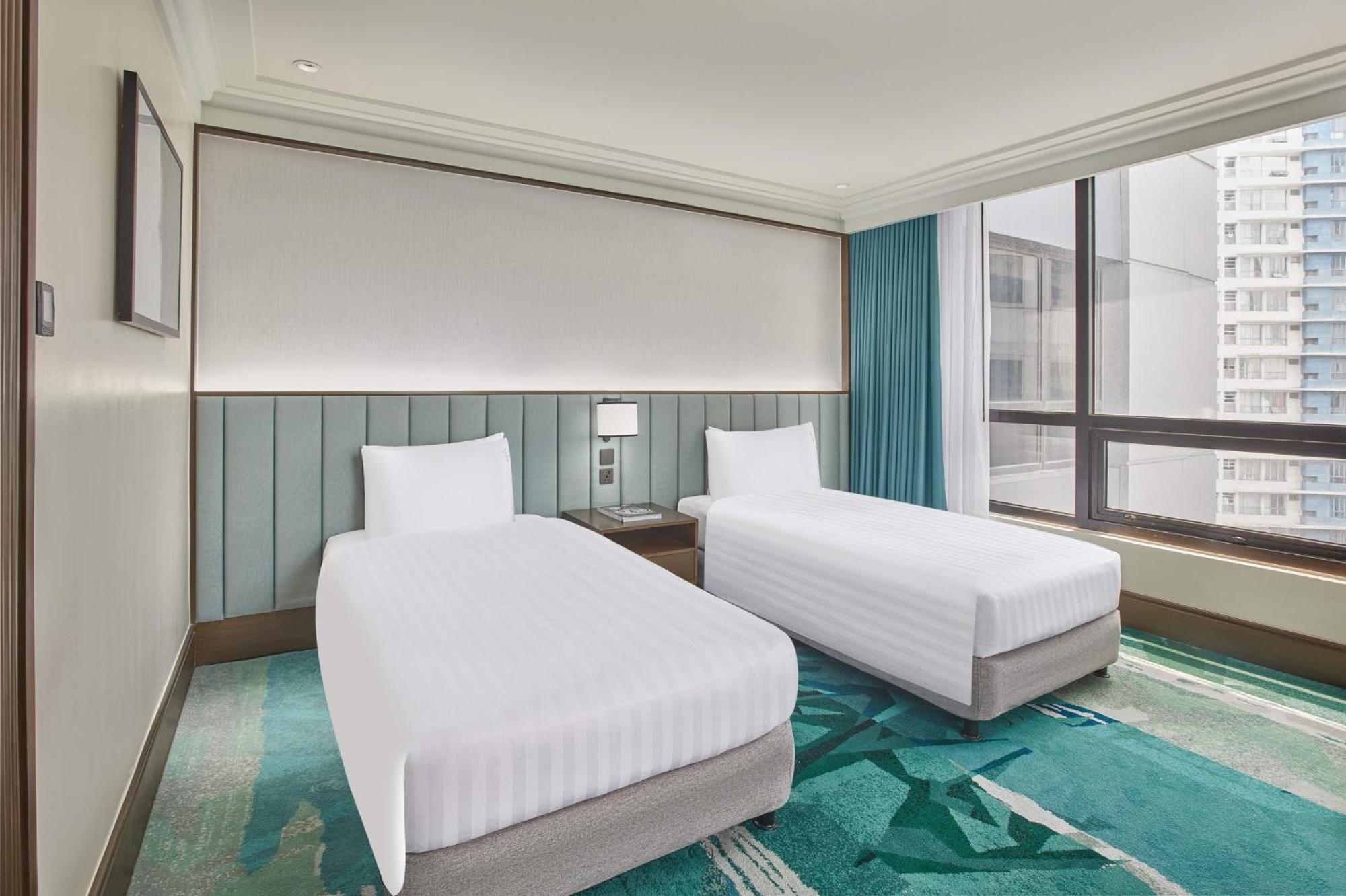 Holiday Inn & Suites Manila Galleria By Ihg Pasig City Екстер'єр фото