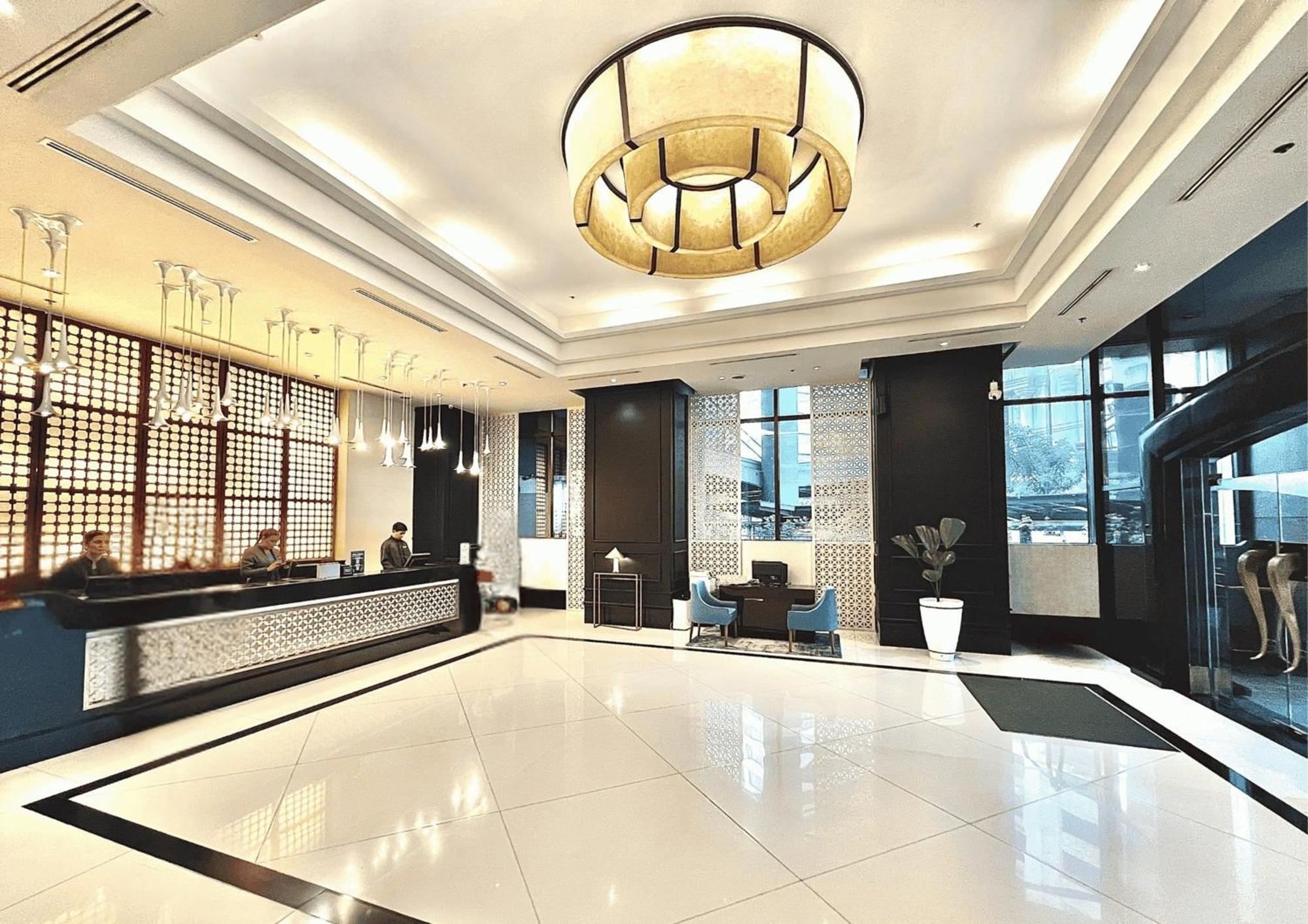 Holiday Inn & Suites Manila Galleria By Ihg Pasig City Екстер'єр фото